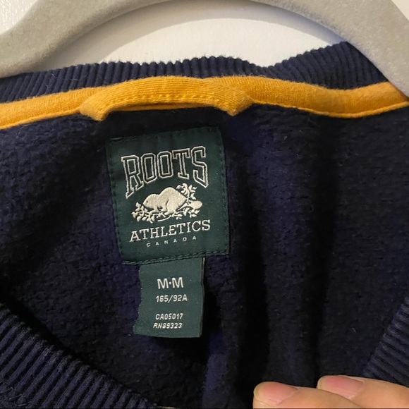 ROOTS sweater - Picture 2 of 2